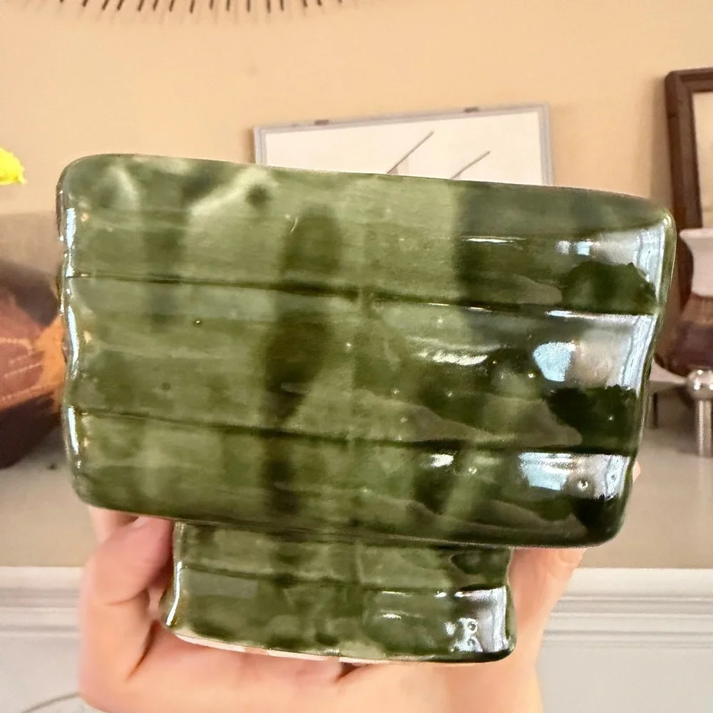 Vintage MCM McCoy Green Pebble Planter Brutalist Cubist Style Pottery Window Box - Picture 9 of 9